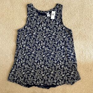 *Free with purchase*. Old Navy BNWT flowy tank, M.